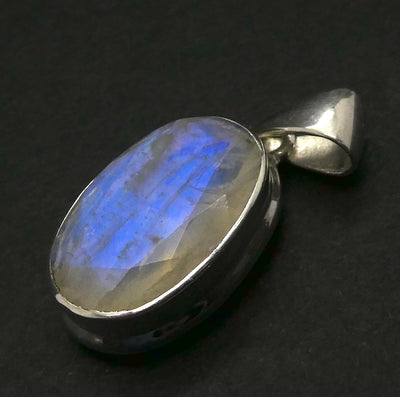 Moonstone Pendant, Faceted Oval, 925 Sterling Silver, r2