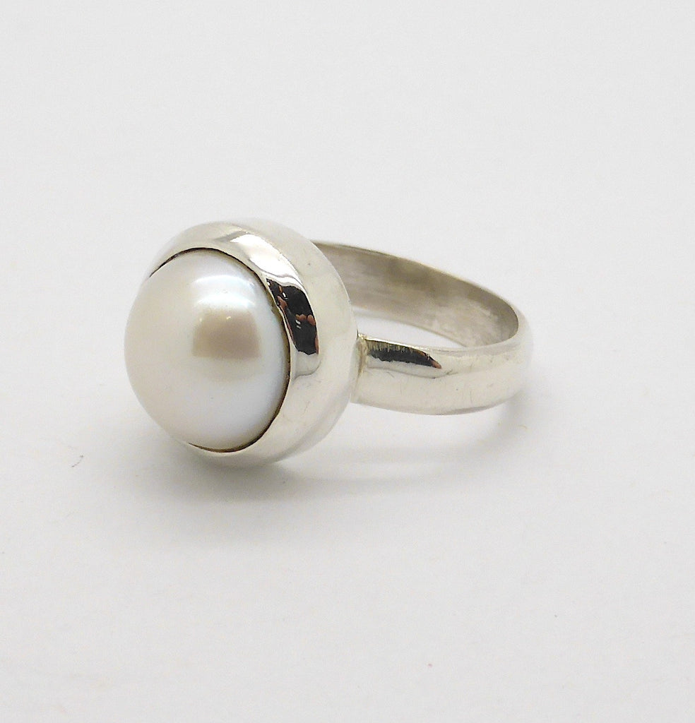 Freshewater Pearl White Plain silver Ring