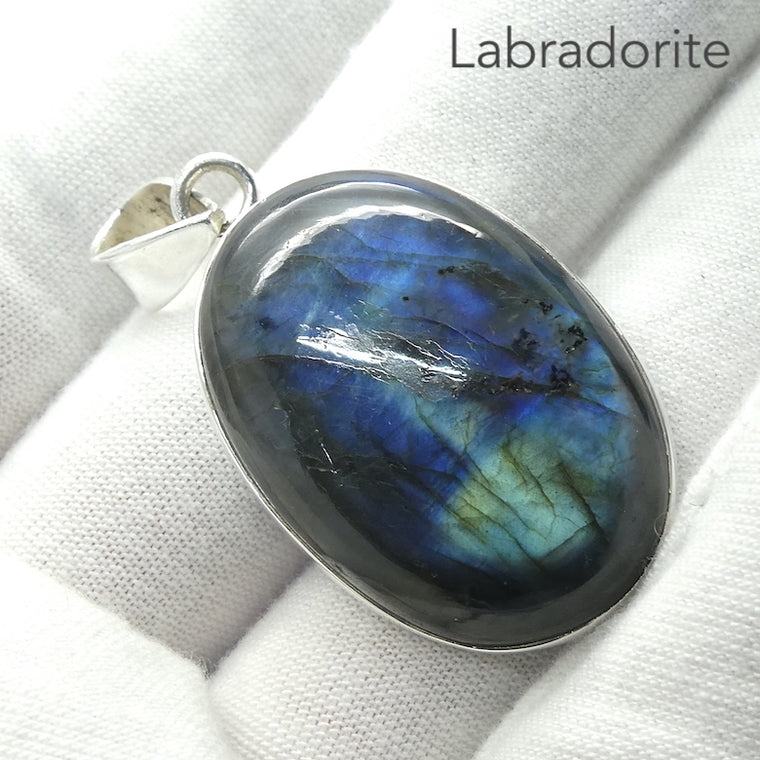 Labradorite Pendant, Oval Cabochon, Colour Flash, 925 Sterling Silver