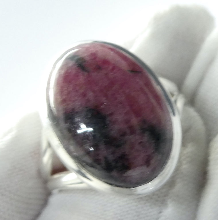 Rhodonite Ring, Oval Cabochon, 925 Sterling Silver, US Size 10