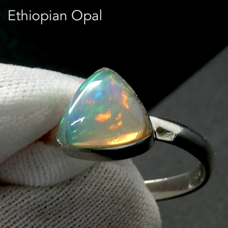 Ethiopian Opal Ring, Solid Triangle, Colour Flash, 925 Silver, r3