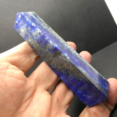 Lapis Lazuli Obelisk, a quiet mind generator
