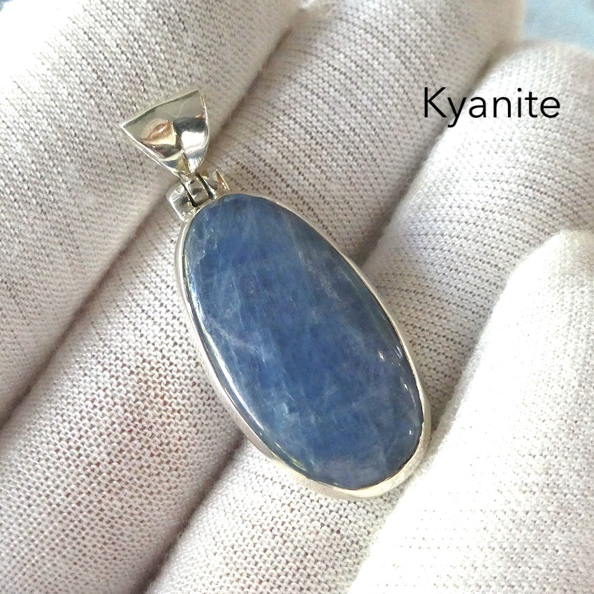 Blue Kyanite | Oval | 925 Sterling Silver | Focus | Protective for EMFs | Doesn't hold Negativity | Spiritual Vision | Crystal Heart  Australia since 1986