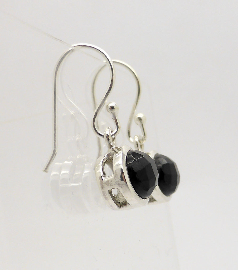 Earring Round small petite Onyx