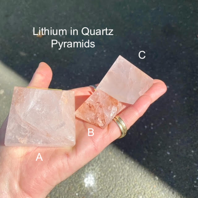 Lithium in Quartz Pyramids 01