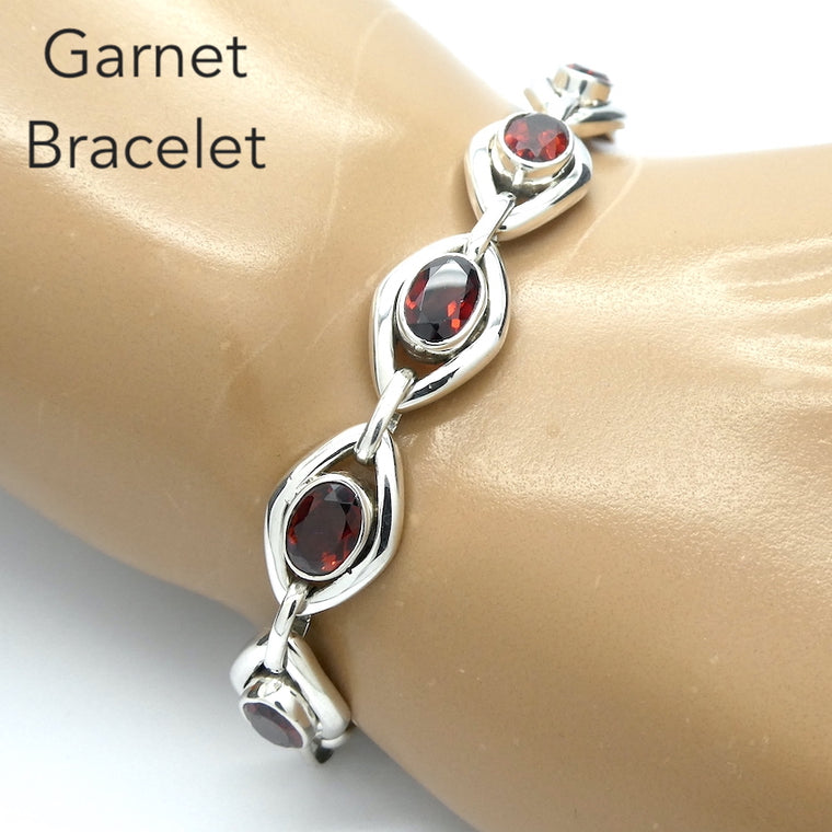 Garnet Bracelet, Faceted Ovals, 925 Silver, ks
