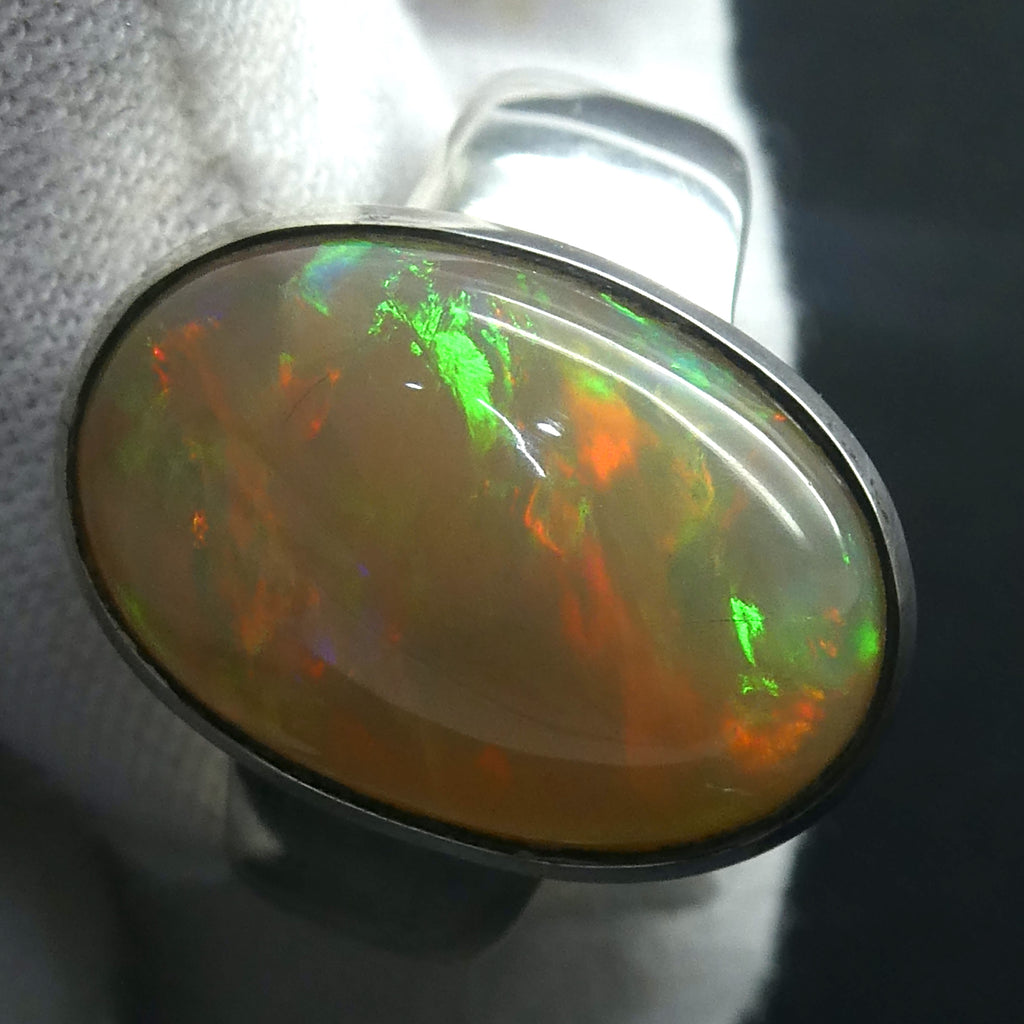 Ethiopian Opal Ring, Large Solid Oval, Colour Flash, Size 9, 925 Silver g1