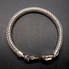 Load image into Gallery viewer, Snake Bracelet, 925 Sterling Silver dk1