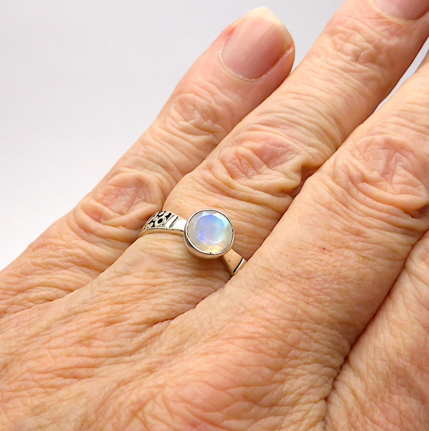Rainbow Moonstone Ring | 8 mm round Faceted Stone | Good Clarity and Blue Flash | 925 Silver | Elegant design, tapered band with engraving detail | Size 9 or 10 | Genuine Gemstones from  Crystal Heart Australia since 1986