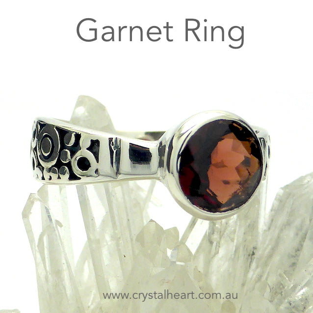 Gemstone Designer Ring with good Quality 8 mm round Faceted Stone  | 925 Silver | Elegant design, tapered band with engraving detail | Available in Peridot Citrine, Garnet, Blue Topaz, Amethyst and Opal | US Size 6,7,8,9,10 | Genuine Gemstones from  Crystal Heart Australia since 1986