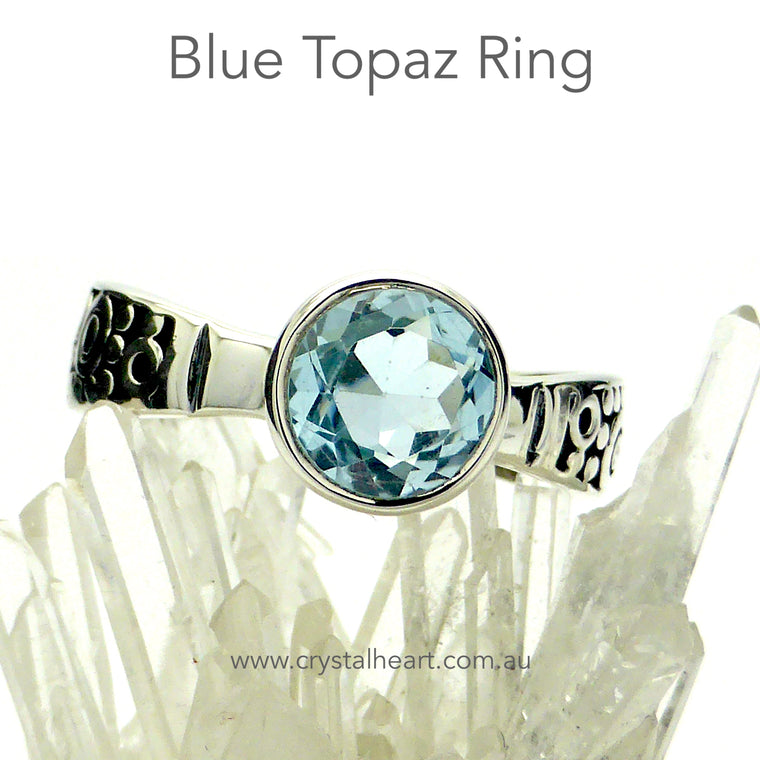 Blue Topaz Ring, Round Faceted Gem, 925 Silver gd2