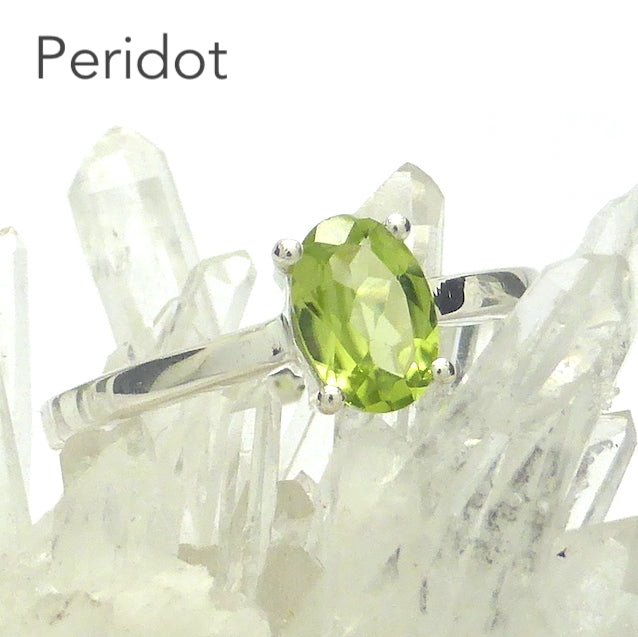 Peridot Ring, Oval Faceted Gemstone, 925 Silver s3