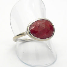 Load image into Gallery viewer, 925 Sterling Silver Ruby semi precious stone ring | Sideset egg shape stone | only $59.95 | genuine semi precious stone | Australian supplier | Melbourne Australia